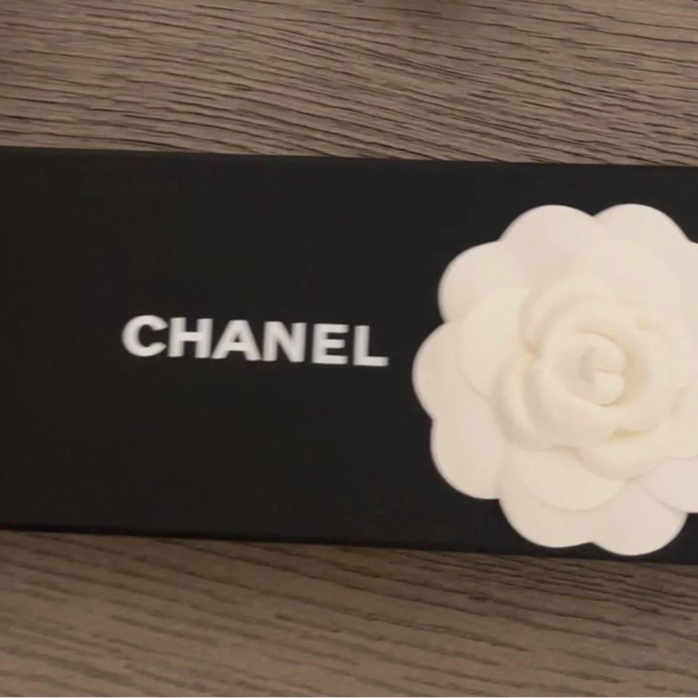 Rare authentic Chanel spiked choker - Picture 3 of 5